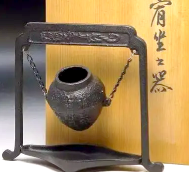 欹器-盛水与重心